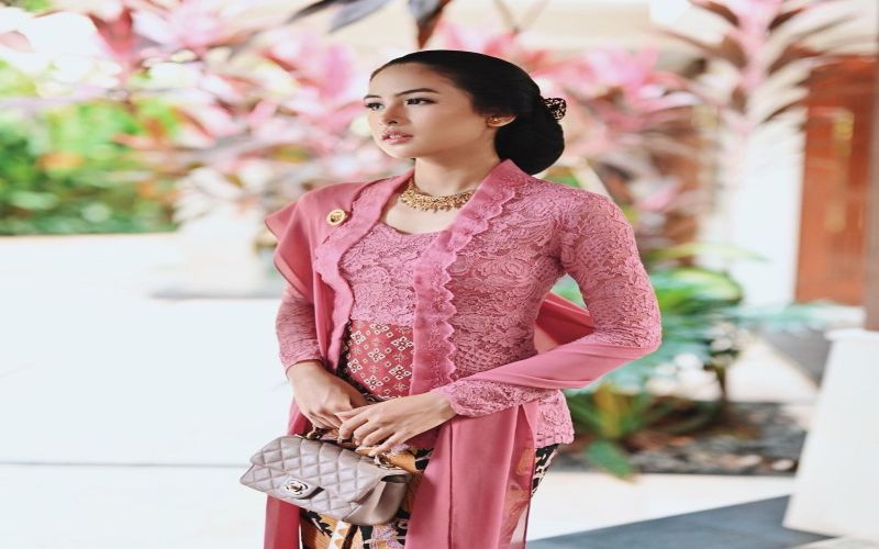 Profil Maudy Ayunda, Aktris Berprestasi Jubir Presidensi G20