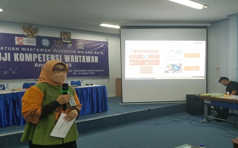 Pemimpin BNI Wilayah 18, Beby Lolita Indriani, pada Ujian Kompetensi Wartawan PWI Malang Raya di Malang, Kamis (31/3/2022)./Bisnis-Choirul Anam