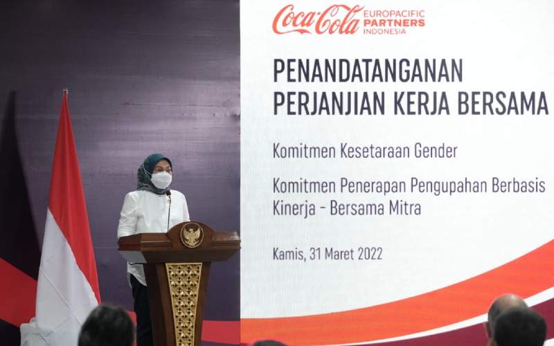 Sambutan Menteri Ketenagakerjaan RI, Ida Fauziyah dalam acara Penandatanganan Perjanjian Kerja Bersama CCEP Indonesia, Kamis (31/3/2022). Sumber: Istimewa