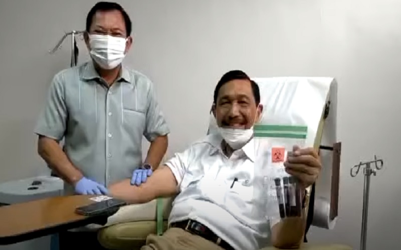 IDI Pecat Terawan, Menko Luhut Bangga Coba Vaksin Nusantara Karya Anak Bangsa
