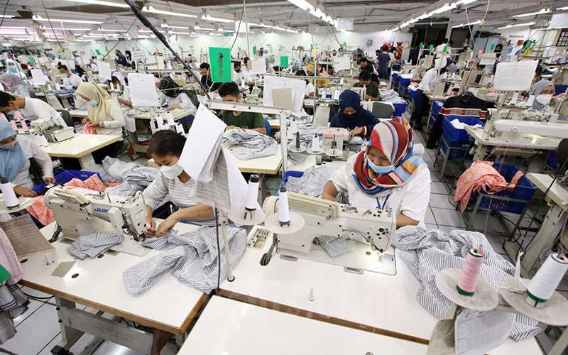  Jokowi Ingatkan Jajarannya untuk Tidak Melupakan Industri Padat Karya
