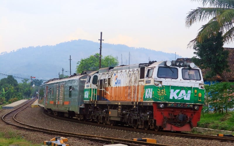 KAI memasang livery khusus Ramadan di 9 lokomotif. /KAI