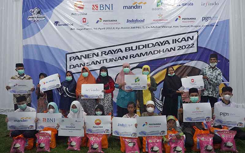  Jurnalis Mancing Indonesia Gelar Panen Raya Budidaya Ikan dan Santunan Ramadhan 2022