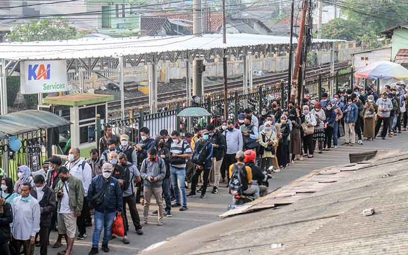  Penumpang KRL Saat Ramadan Mencapai 476.551 Orang Per Hari