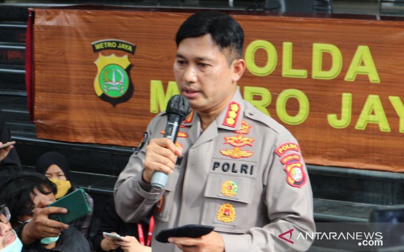  Rusuh! Massa Tak Dikenal Bakar Pos Polisi di Pejompongan Jakarta Pusat Malam Ini
