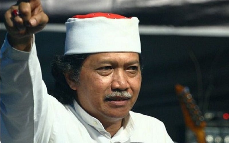  Heboh Cak Nun Sindir Masa Jabatan Presiden 3 Periode di Markas PDI-P