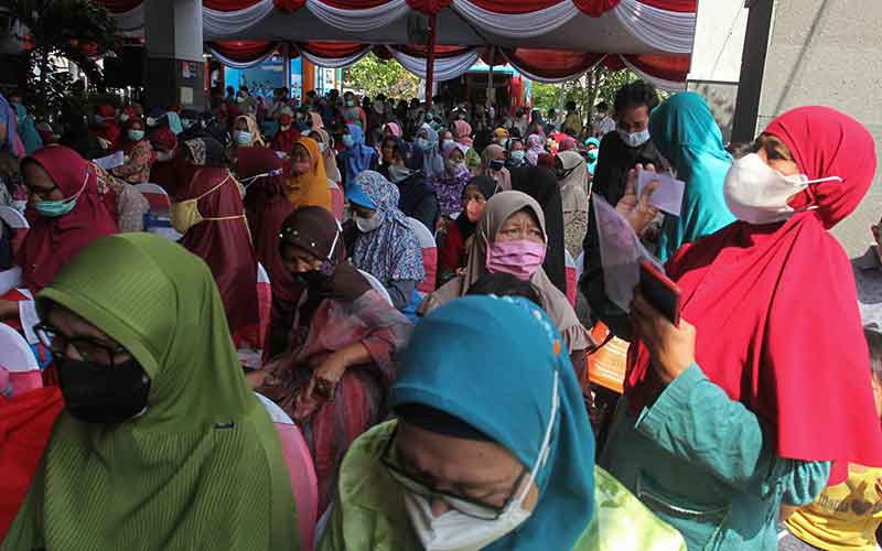  Kemensos Salurkan Bantuan PKH dan BPNT Serta BLT Minyak Goreng di Surabaya