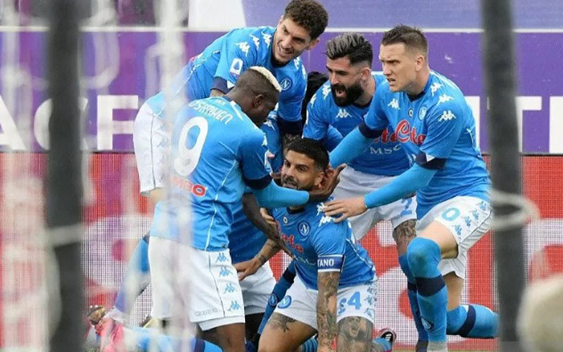  Napoli vs AS Roma: Il Partenopei Soroti Tren Apik Serigala Ibu Kota