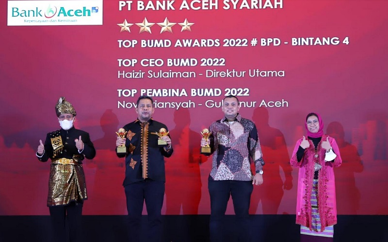  Bank Aceh Borong 2 Penghargaan Bergengsi, Top BUMD Award 2022 dan Best Sharia Finance 2022