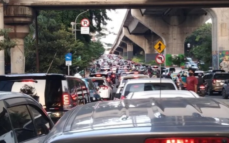  Jakarta Macet, Volume Lalu Lintas Naik 3,33 Persen saat PPKM Level 2