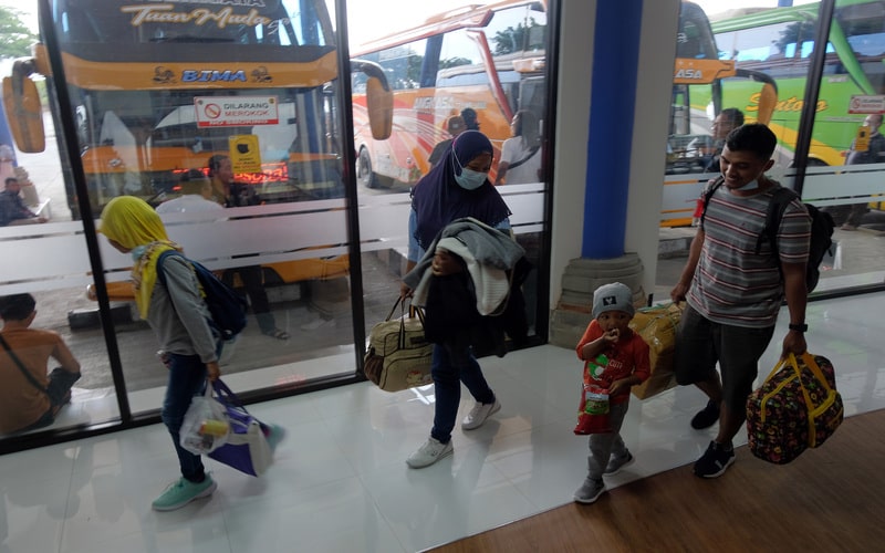  Pemudik dari Terminal Mengwi Mencapai 914 Orang per Hari