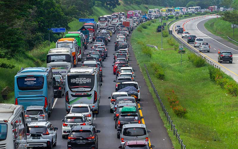  Memasuki H-2, Sebanyak 6.000 Kendaraan Per Jam Melintas di Jalan Tol