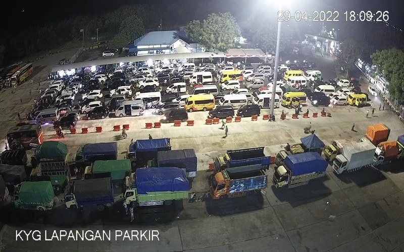  Arus Mudik, 25.000 Penumpang Menyeberang dari Pelabuhan Kayangan 