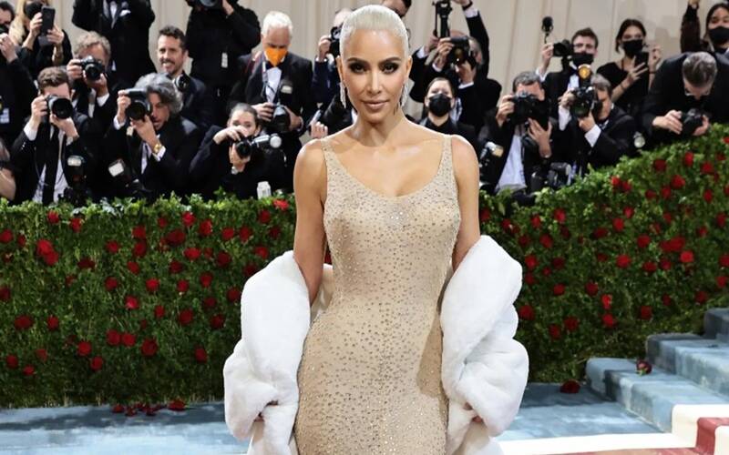 Kim Kardashian dalam gaun legendaris milik Marilyn Monroe/Instagram