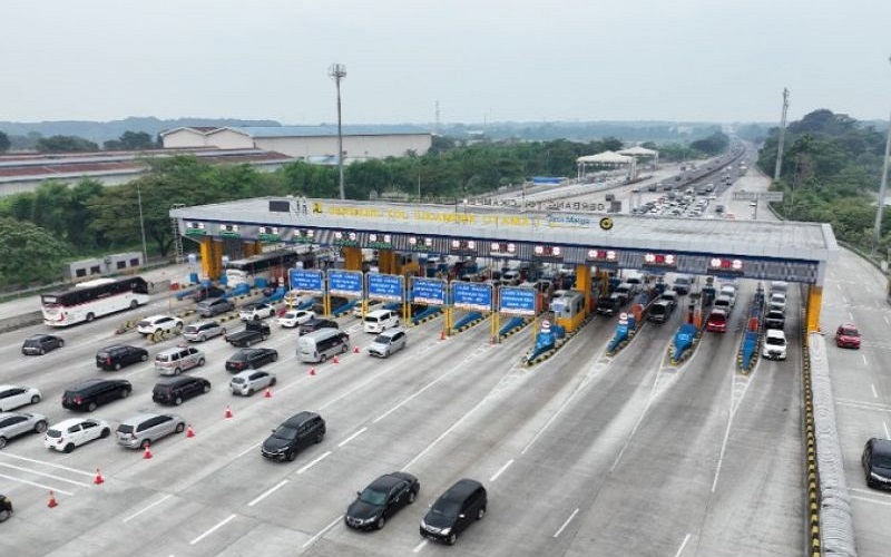  One Way Arus Balik, Polisi Sterilisasi Rest Area Palimanan - Tol Cikampek