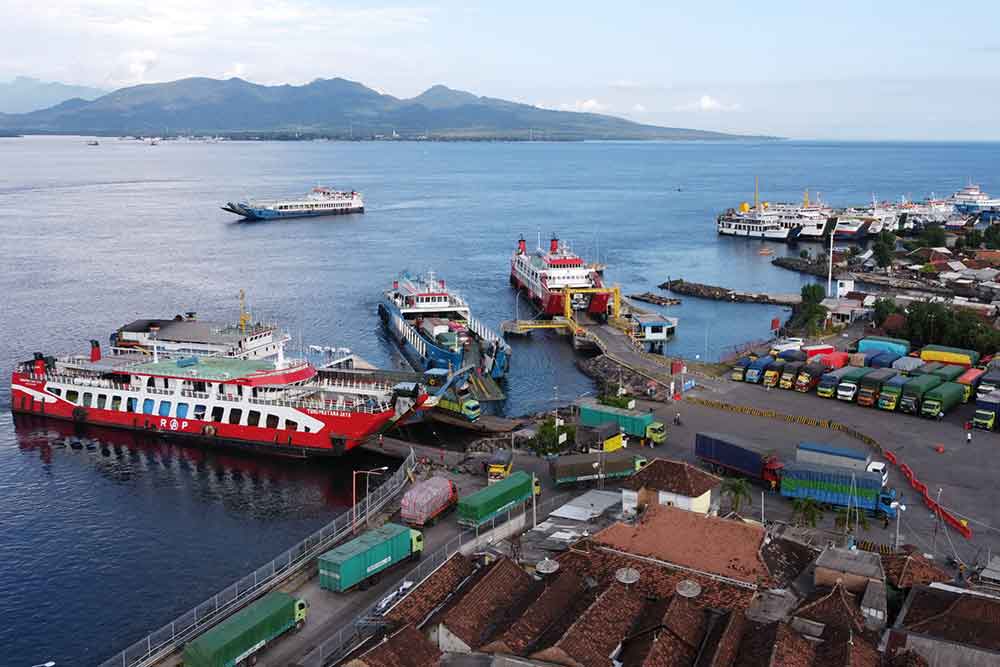  Arus Balik di Penyeberangan Ketapang Banyuwangi Macet, Truk Logistik Dialihkan