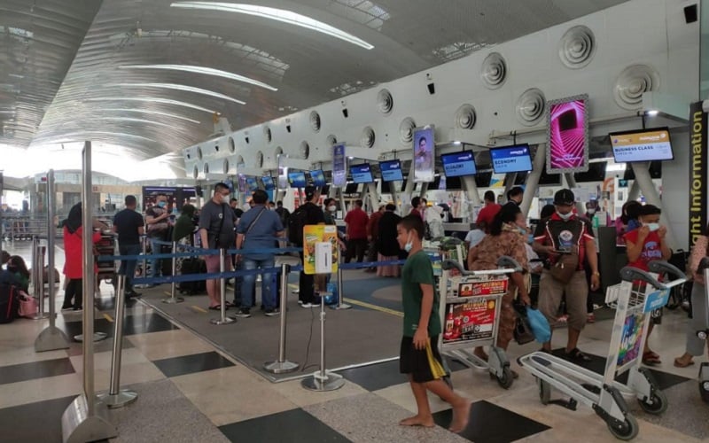  Jumlah Penumpang Bandara Kualanamu Tembus 15.000 Orang Hari Ini, Besok Puncak Arus Balik