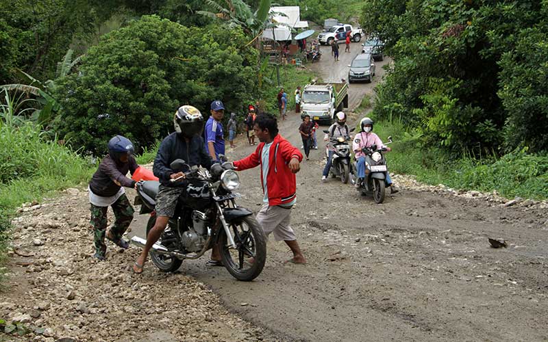  Jalan Antar Provinsi di Sulawesi Selatan Rusak Parah