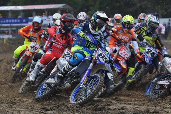  Kapal Terapung dan Camping Ground Sokong MXGP Samota