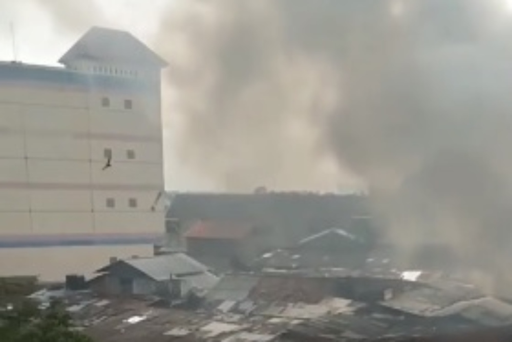 Pasar Ciputat, Tangerang Salatan terbakar pada Rabu (11/5/2022) sore ini, Rabu (11/5/2022)./Istimewa