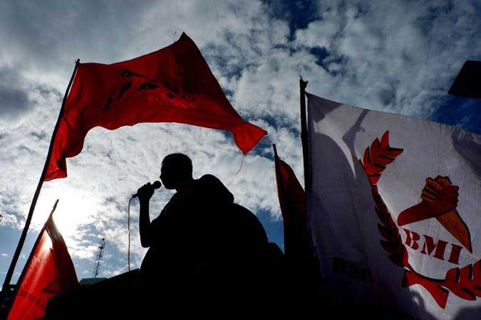  Demo Buruh May Day di Patung Kuda, Transjakarta Ubah Rute Layanan Berikut