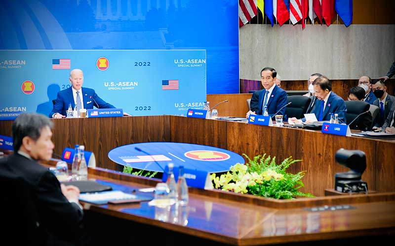  Presiden Joko Widodo Serukan Perdamaian Ukraina-Rusia Saat KTT Khusus ASEAN-AS