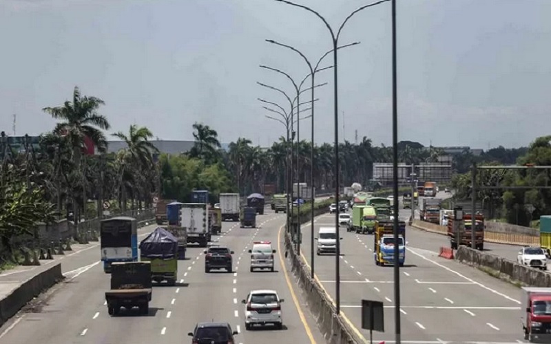  Lebaran 2022: Lalu Lintas di Tol Tangerang-Merak Terkendali