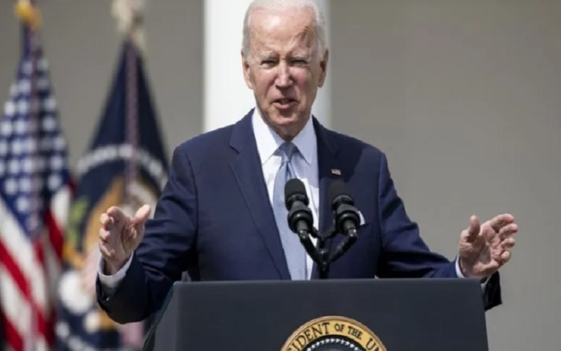 Presiden Amerika Serikat (AS) Joe Biden menghadiri sebuah acara tentang memerangi kejahatan ghost gun atau senjata api rakitan tanpa nomor seri, di Gedung Putih di Washington DC, Amerika Serikat, pada 11 April 2022. /Antara