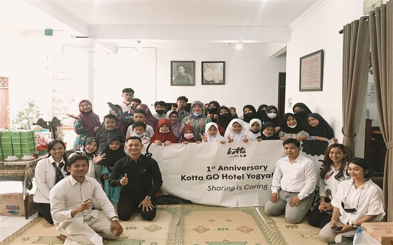  Kotta Go Hotel Yogyakarta Berbagi Kebahagiaan di HUT Perdana