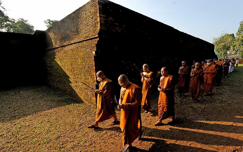  Perayaan Waisak di Jambi Digelar di Candi Kedaton