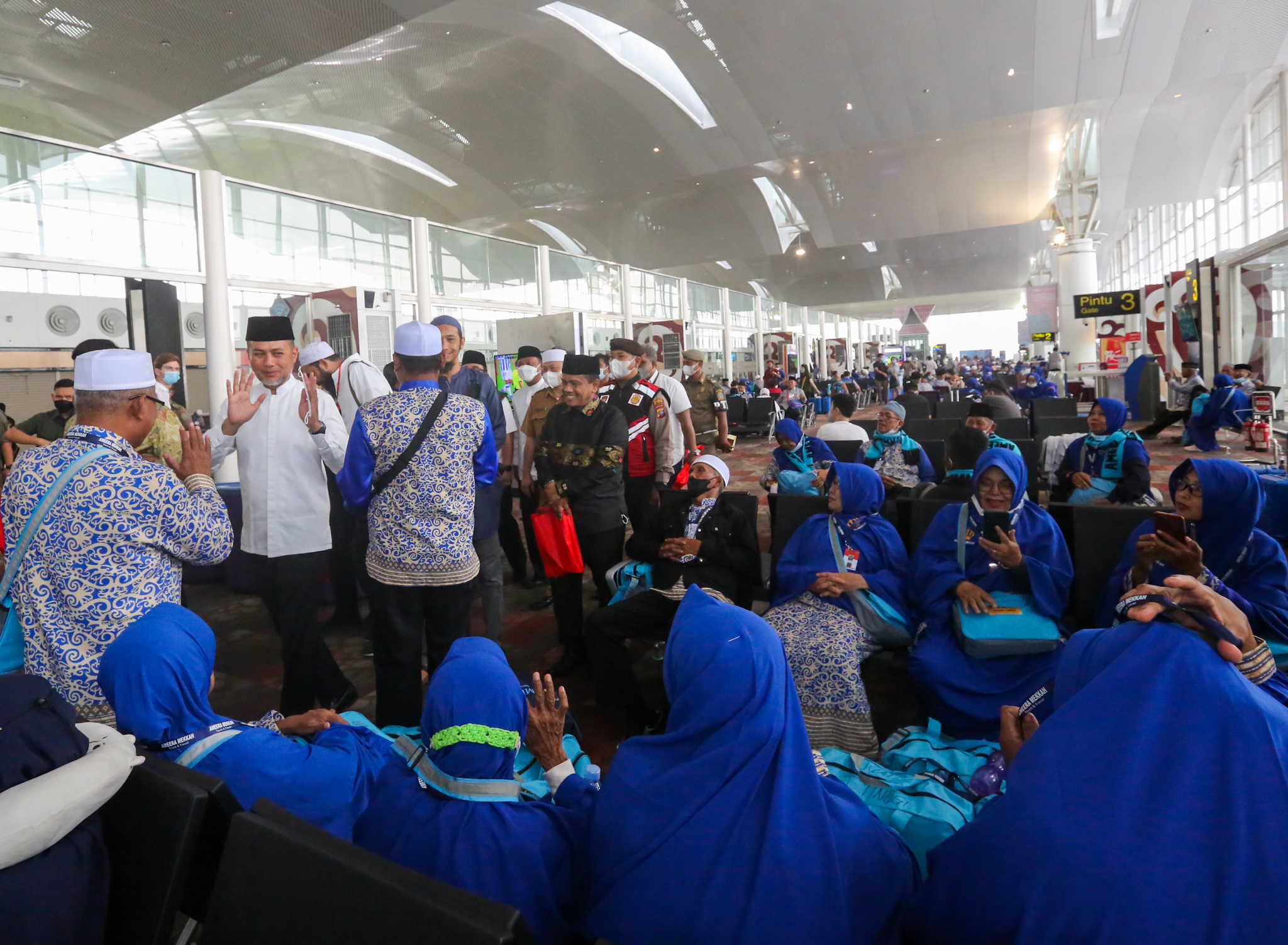  Resmi Dibuka Lagi, 424 Jemaah Umrah Terbang dari Bandara Kualanamu ke Tanah Suci