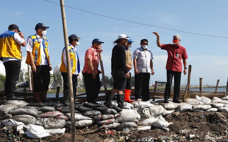 Banjir Rob Semarang, Pembuatan Tanggul Jadi Solusi Sementara