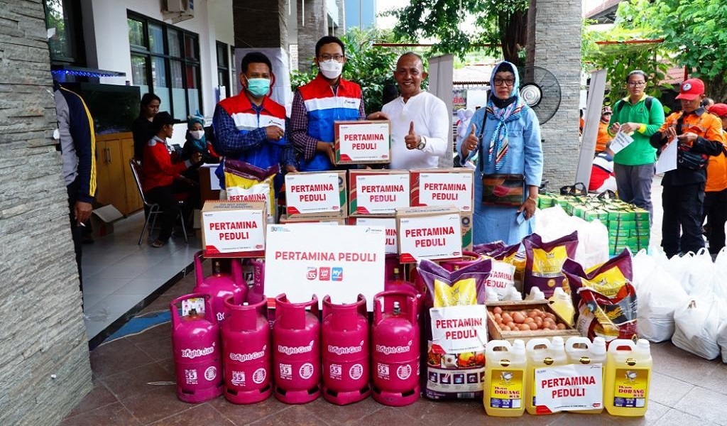  Tanggap Bencana, Pertamina Salurkan Bantuan untuk Posko Banjir Rob Tanjung Mas Semarang