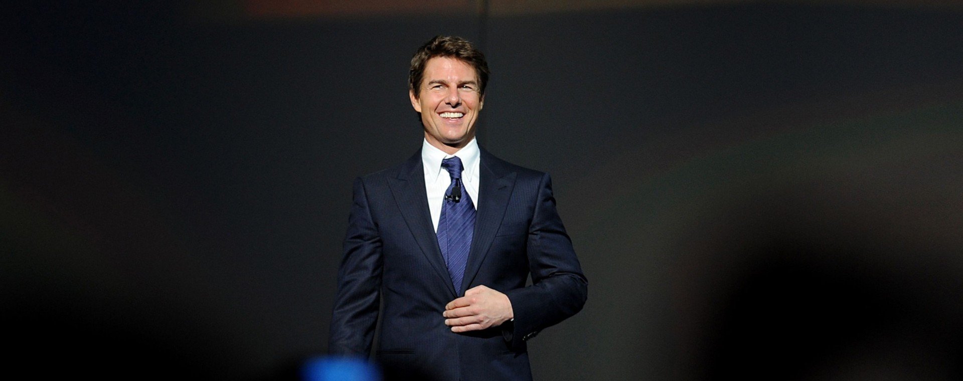 Tom Cruise berbicara tentang keberlanjutan pada pertemuan pemegang saham tahunan Wal-Mart Stores Inc. di Fayetteville, Arkansas, AS, Jumat, (7/6/2013). Bloomberg - Sarah Bentham