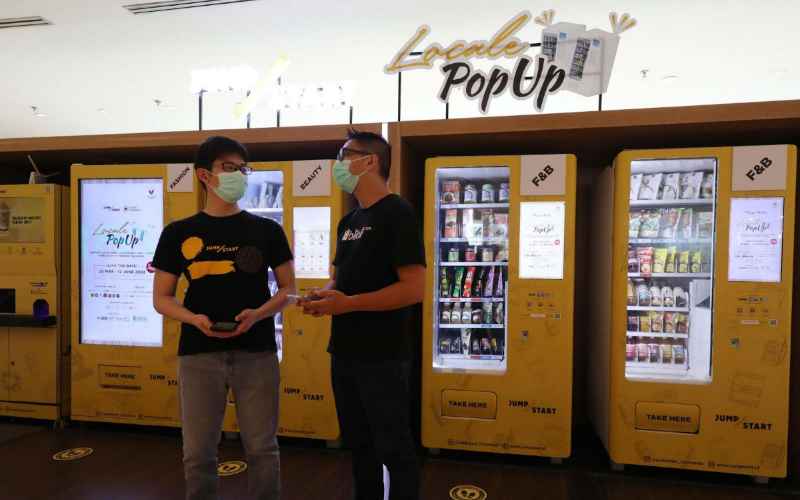  Blibli dan Jumpstart Luncurkan Smart Vending Machine Pertama yang Jual Produk UMKM