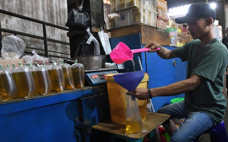  Subsidi Minyak Goreng Curah Dicabut, Begini Respons Pedagang