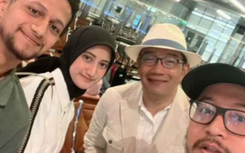  Dicibir karena Ajak Ridwan Kamil Selfie, Selebgram Fitri Bazri Minta Maaf