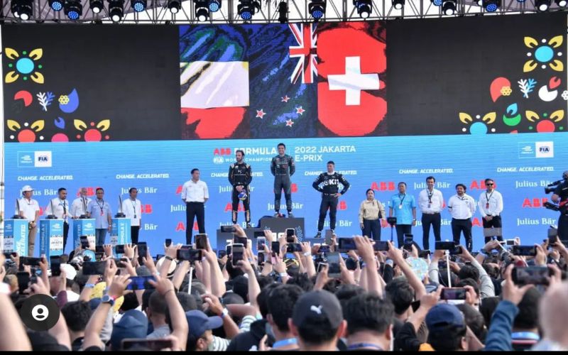  Saat Anies, Puan dan AHY Nonton \'Bareng\' Formula E Jakarta 2022