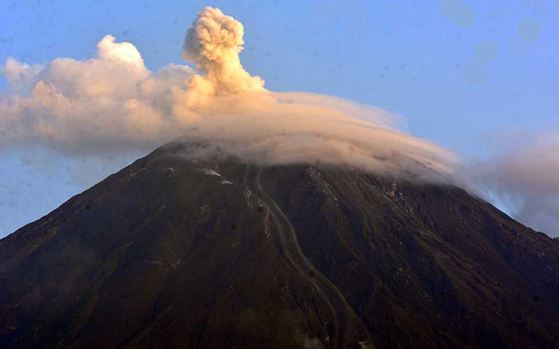  Gunung Semeru Masih Berstatus Siaga, PVMBG Menghimbau Masyarakat Untuk Berhati-hati