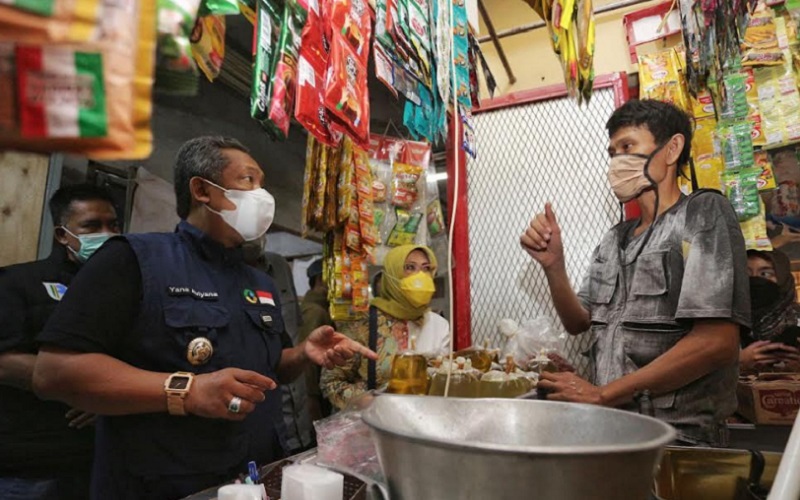  Pedagang di Kota Bandung Bisa Beli Minyak Goreng Murah di Simirah