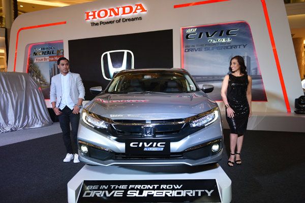  Perebutan Segmen Sedan, Toyota Camry versus Duo Honda Civic dan City