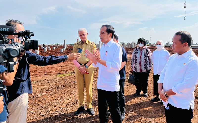  Jokowi Senang Pembangunan Industri Baterai Listrik Terintegrasi Dimulai