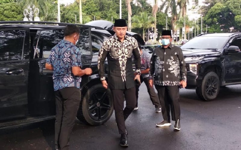  AHY Berbisik ke Ridwan Kamil Sampaikan Duka Mendalam Atas Kepergian Eril