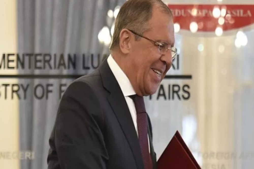 Menteri Luar Negeri Rusia Sergey Lavrov seusai penandatanganan dokumen kerja sama Rencana Konsultasi Kemenlu RI-Kemenlu Federasi Rusia Tahun 2017-2019 di Gedung Pancasila, Jakarta, 9 Agustus 2017./Antara