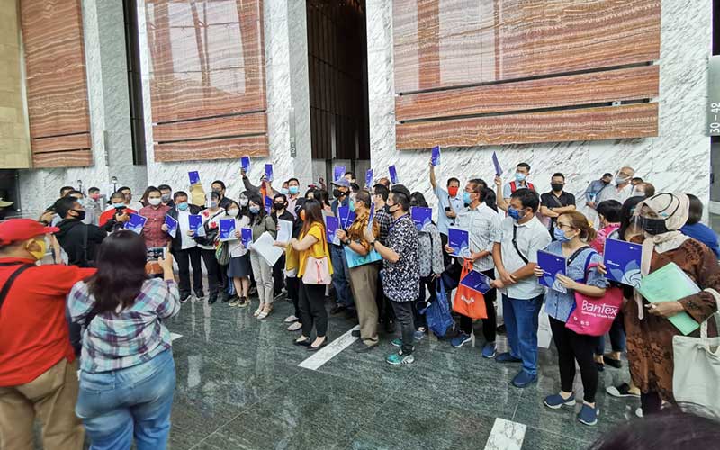  Nasabah Desak OJK Segera Setujui Rencana Penyehatan Kresna Life