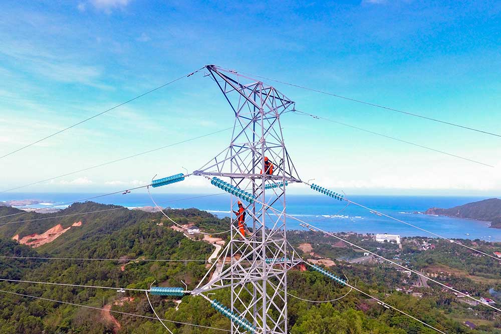  PLN Induk NTT Selesaikan Pembangunan Looping Sistem Tegangan Tinggi