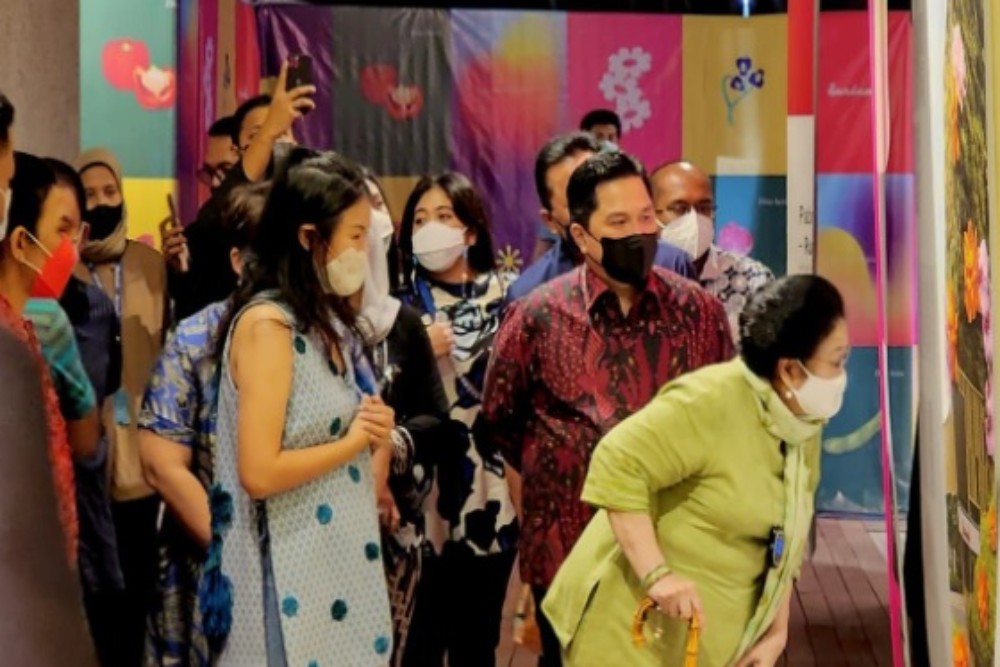  Megawati Keliling Gedung Sarinah Ditemani Erick Thohir