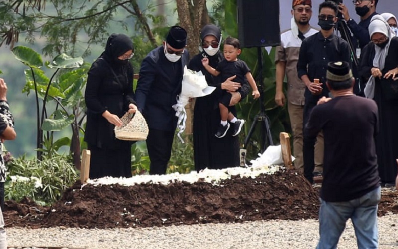  Usai Pemakaman Eril, Ridwan Kamil Segera Berkantor Kembali