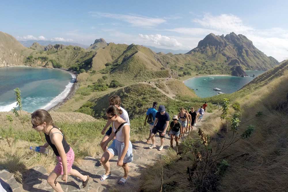  Taman Nasional Komodo Mulai Kembali Ramai Dikunjungi Wisatawan