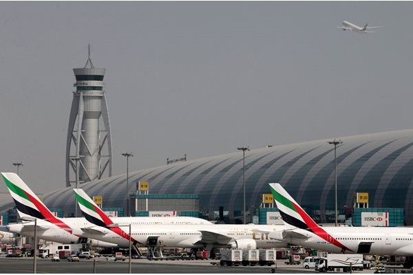Emirates Sediakan Layanan Check In di Rumah 